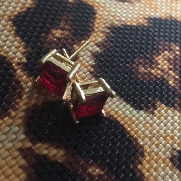 Ruby earrings. - Picture 2 of 2